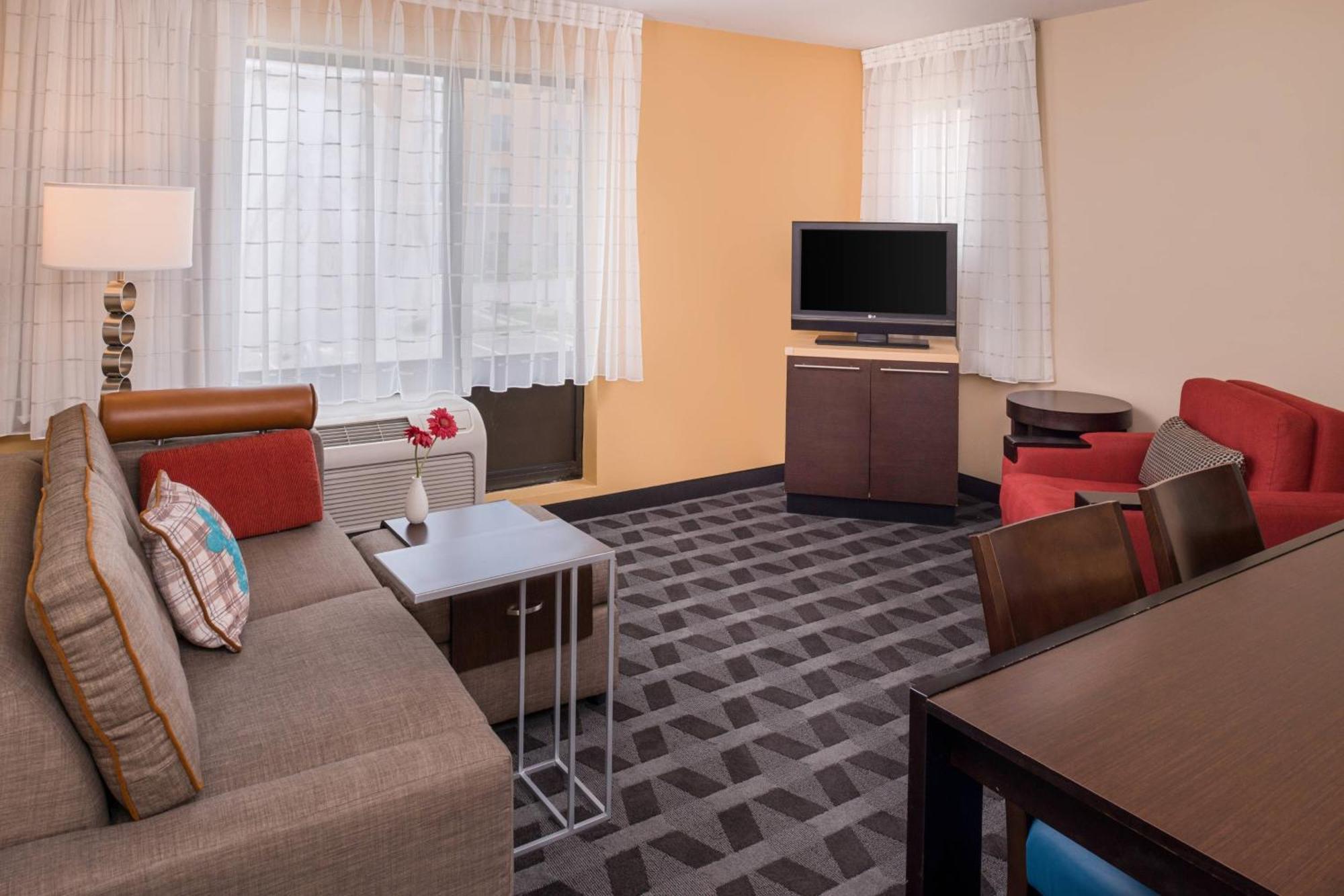 Towneplace Suites Хънтингтън Екстериор снимка