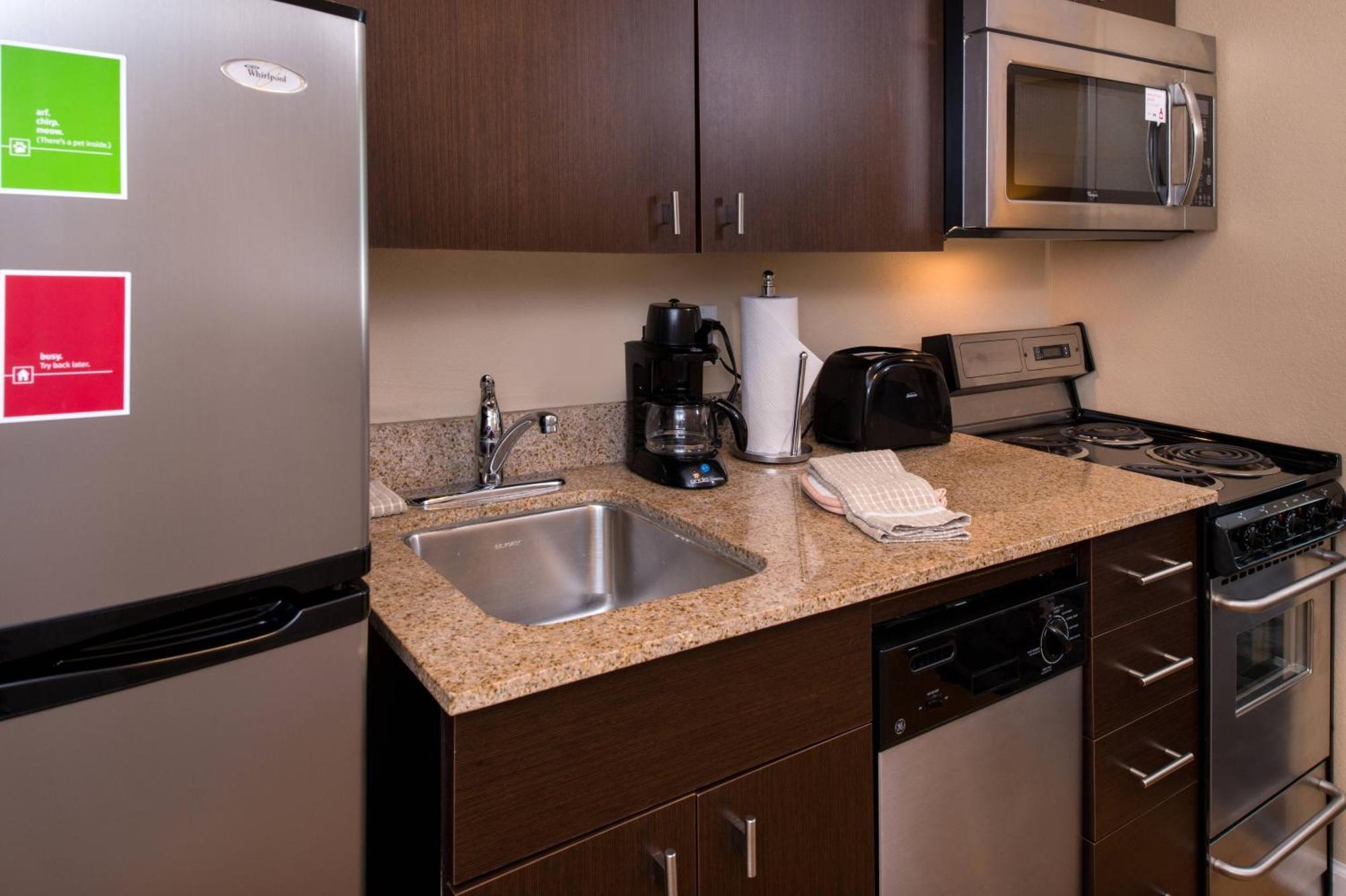 Towneplace Suites Хънтингтън Екстериор снимка